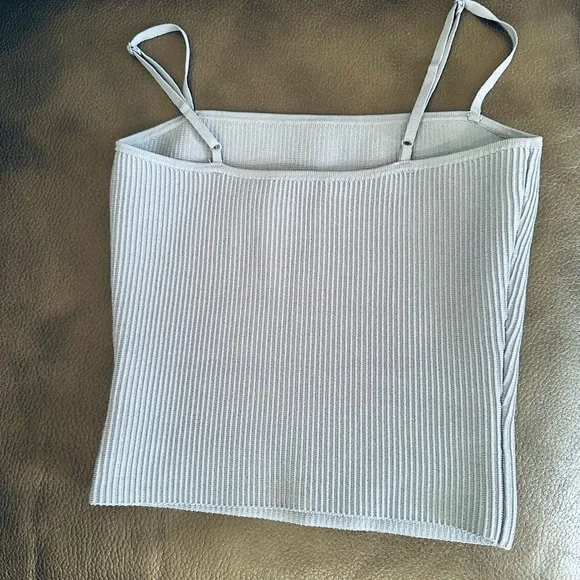 Babaton Contour Ribbed Cami – Size S - Picture 5 of 7